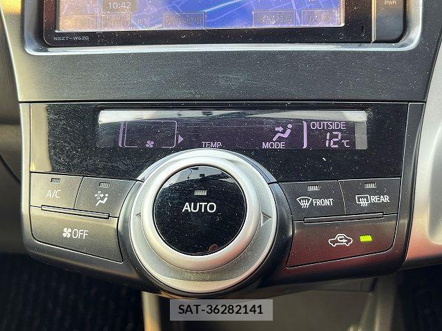 Toyota PRIUS ALPHA 2013-01 6752948-14