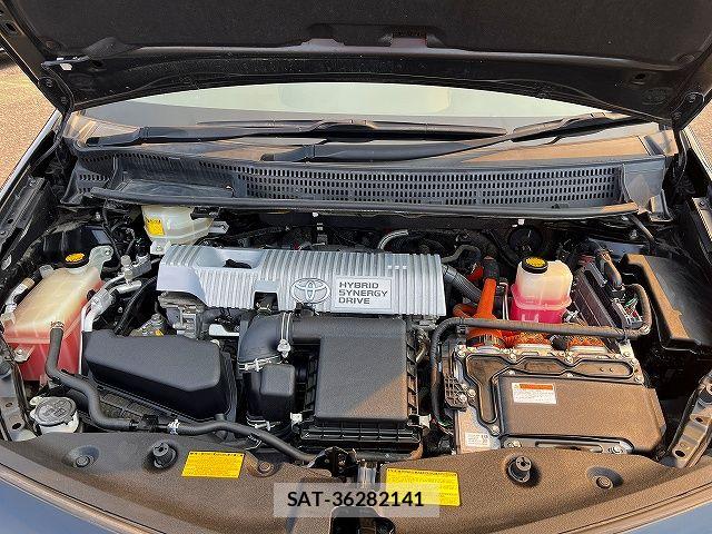 Toyota PRIUS ALPHA 2013-01 6752948-27
