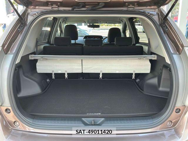 Toyota PRIUS ALPHA 2015-02 6816688-21