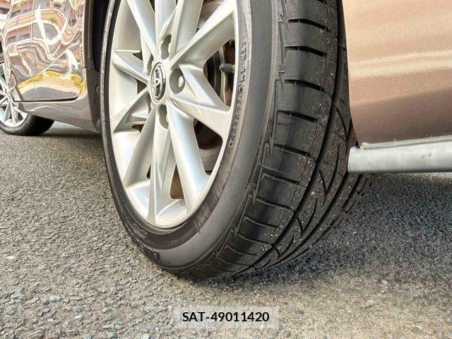 Toyota PRIUS ALPHA 2015-02 6816688-24