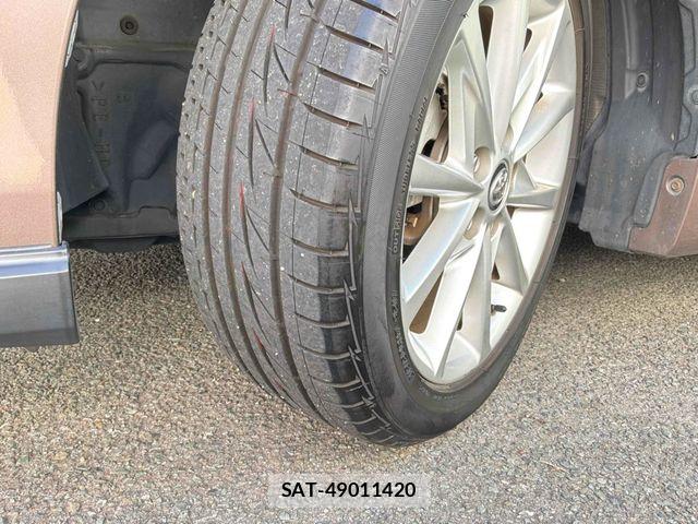 Toyota PRIUS ALPHA 2015-02 6816688-25