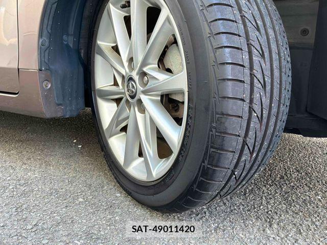 Toyota PRIUS ALPHA 2015-02 6816688-26