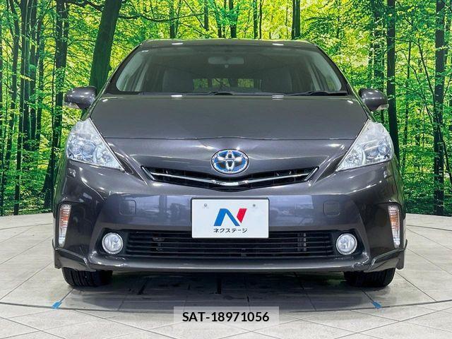 Toyota PRIUS ALPHA 2011-09 6816695-13