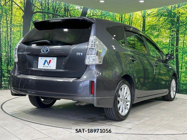 Toyota PRIUS ALPHA 2011-09 6816695-16
