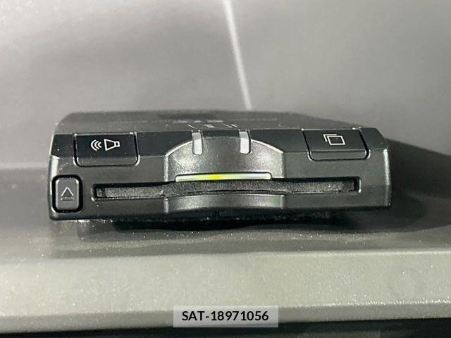 Toyota PRIUS ALPHA 2011-09 6816695-6