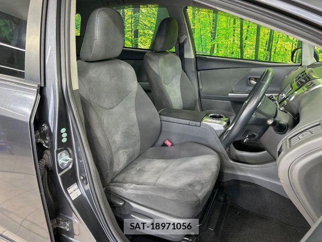 Toyota PRIUS ALPHA 2011-09 6816695-7