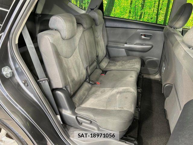 Toyota PRIUS ALPHA 2011-09 6816695-8