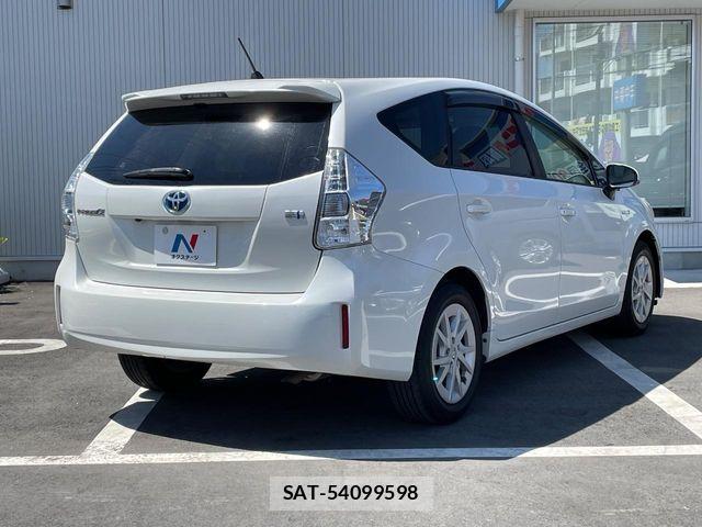 Toyota PRIUS ALPHA 2012-03 6816692-15