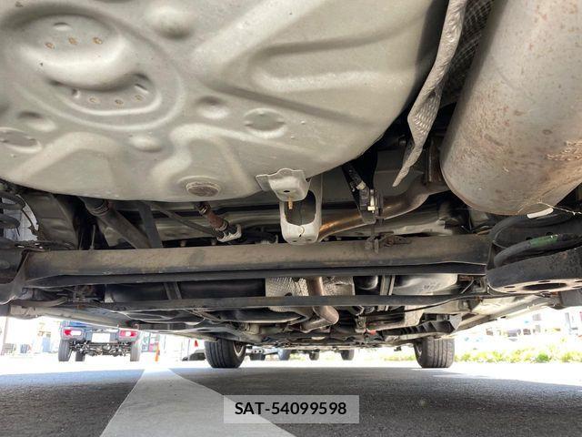 Toyota PRIUS ALPHA 2012-03 6816692-17