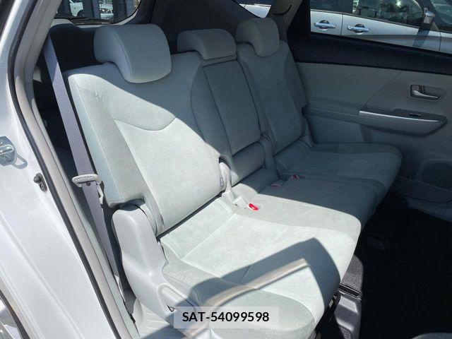 Toyota PRIUS ALPHA 2012-03 6816692-8