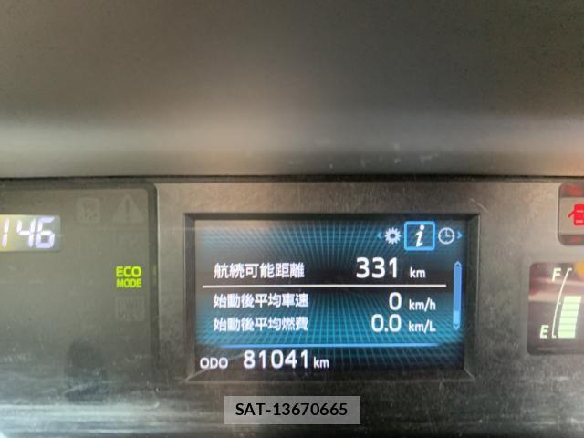 Toyota PRIUS ALPHA 2014-11 6816691-16