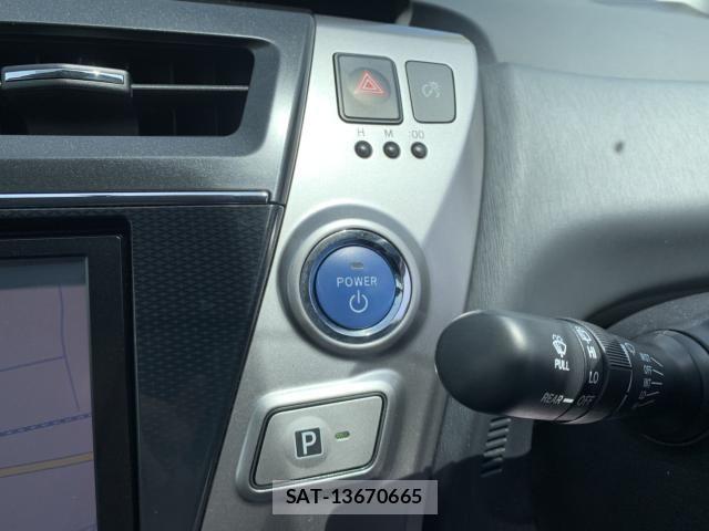 Toyota PRIUS ALPHA 2014-11 6816691-17