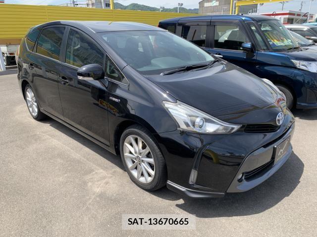 Toyota PRIUS ALPHA 2014-11 6816691-2