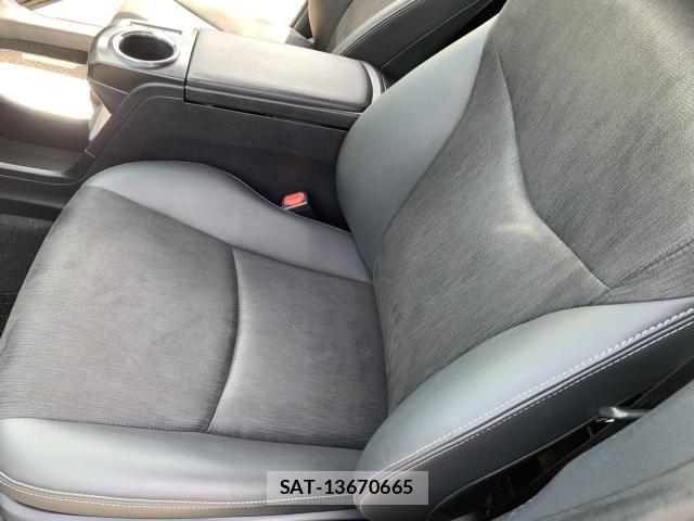 Toyota PRIUS ALPHA 2014-11 6816691-8