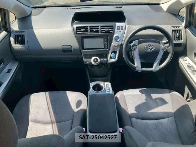 Toyota PRIUS ALPHA 2011-08 6816690-14
