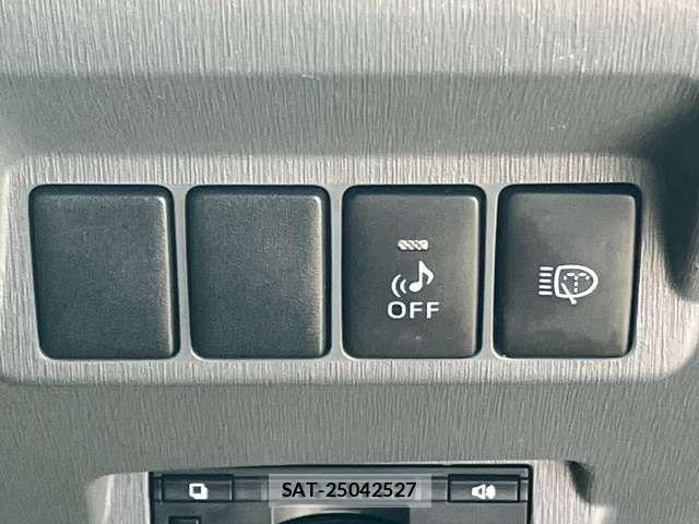 Toyota PRIUS ALPHA 2011-08 6816690-6