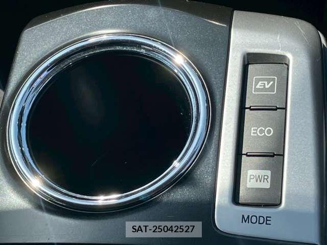 Toyota PRIUS ALPHA 2011-08 6816690-7