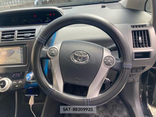 Toyota PRIUS ALPHA 2011-09 6911556-14