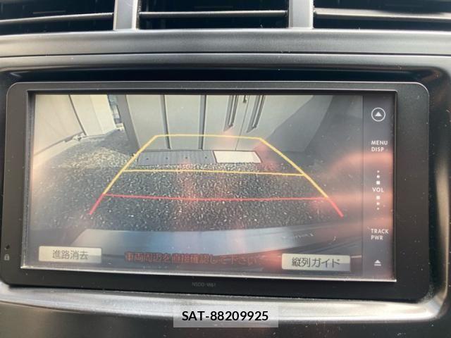 Toyota PRIUS ALPHA 2011-09 6911556-17