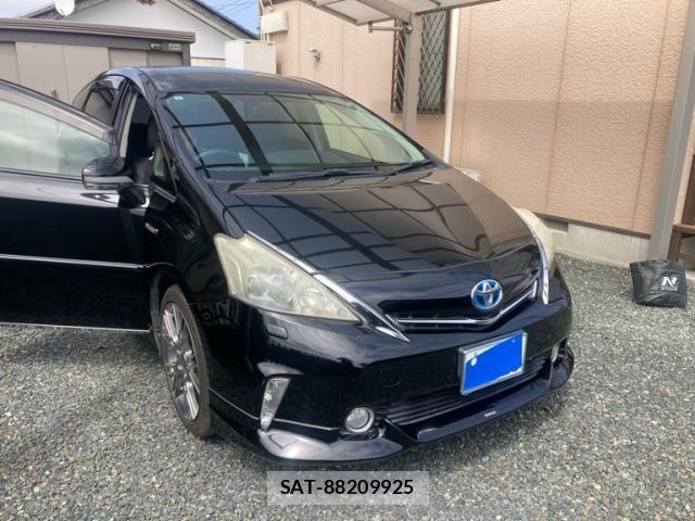 Toyota PRIUS ALPHA 2011-09 6911556-1