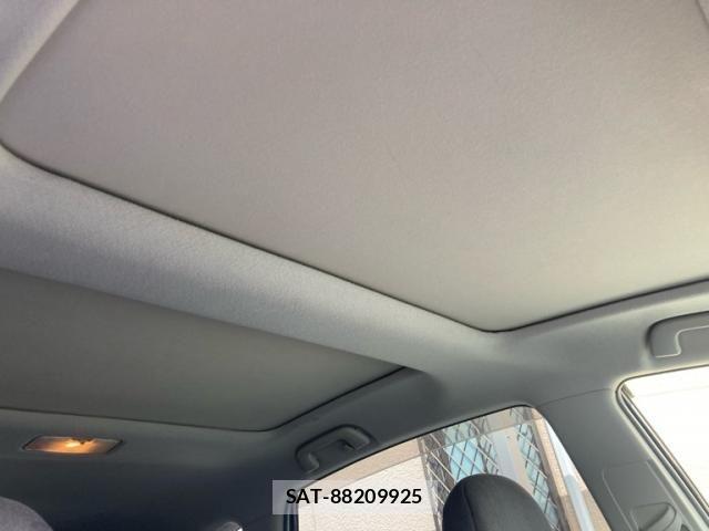 Toyota PRIUS ALPHA 2011-09 6911556-19
