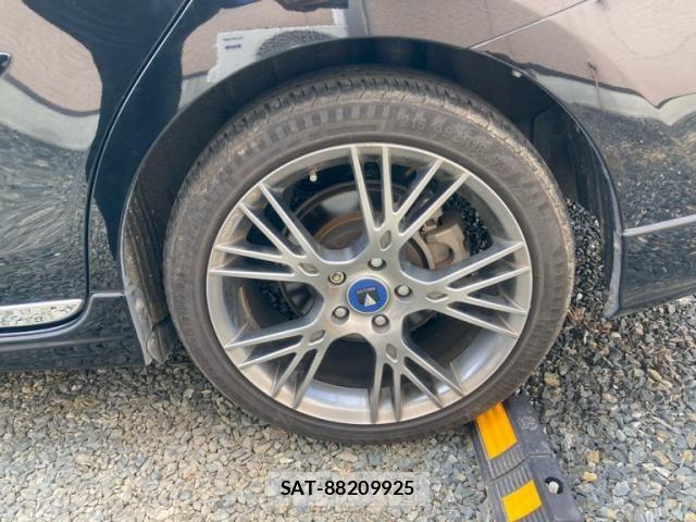 Toyota PRIUS ALPHA 2011-09 6911556-4