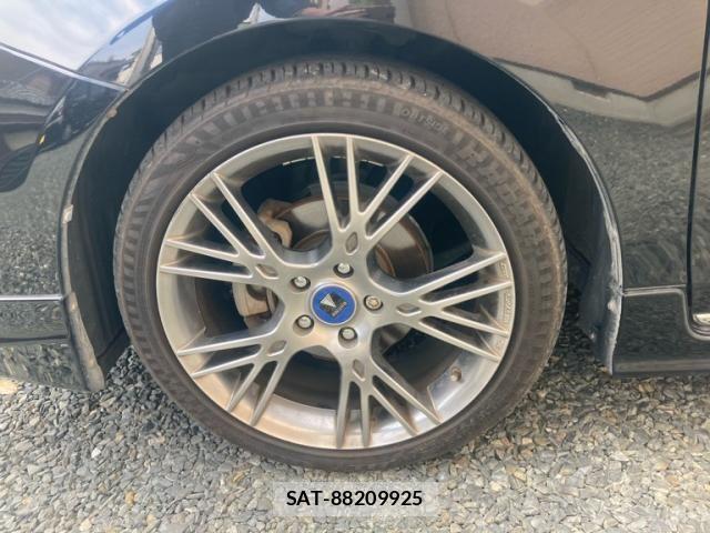 Toyota PRIUS ALPHA 2011-09 6911556-5