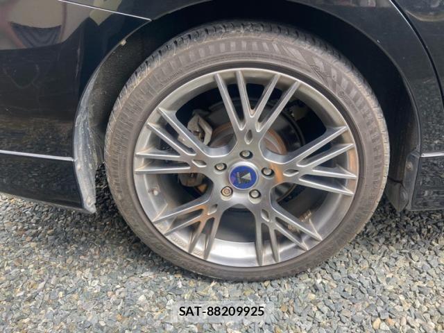 Toyota PRIUS ALPHA 2011-09 6911556-6
