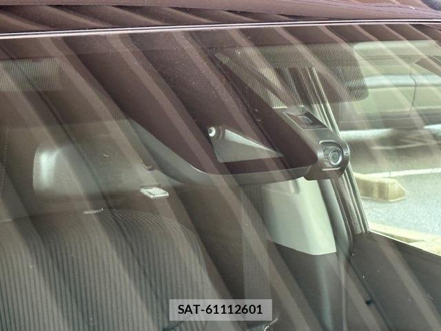 Toyota PRIUS ALPHA 2018-01 6911513-11