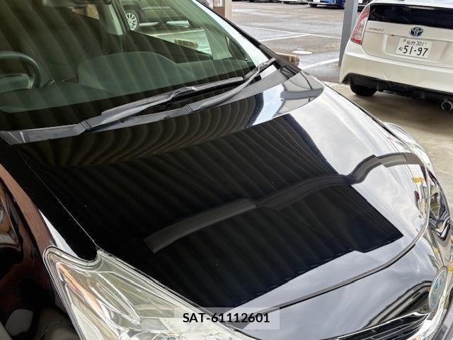 Toyota PRIUS ALPHA 2018-01 6911513-12