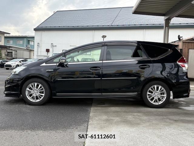 Toyota PRIUS ALPHA 2018-01 6911513-5