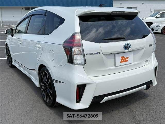 Toyota PRIUS ALPHA 2015-04 6911510-12