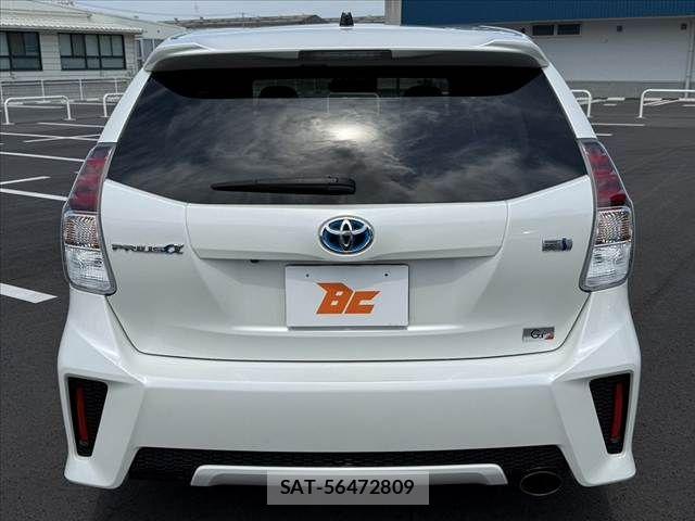 Toyota PRIUS ALPHA 2015-04 6911510-13