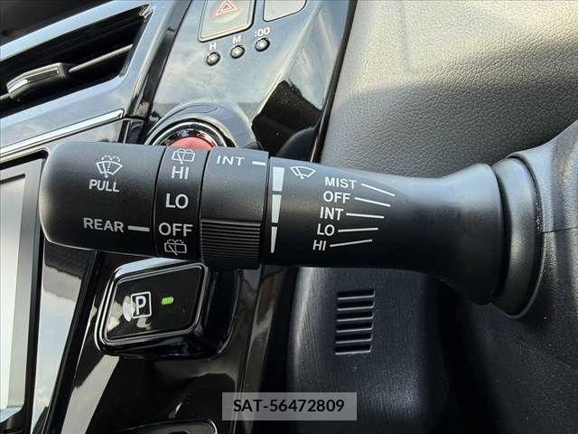 Toyota PRIUS ALPHA 2015-04 6911510-25
