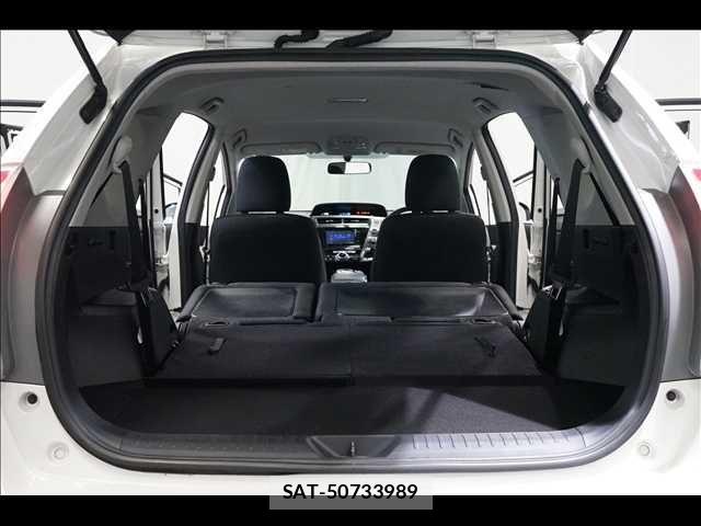 Toyota PRIUS ALPHA 2015-08 6911514-18