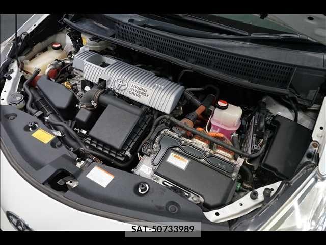Toyota PRIUS ALPHA 2015-08 6911514-19