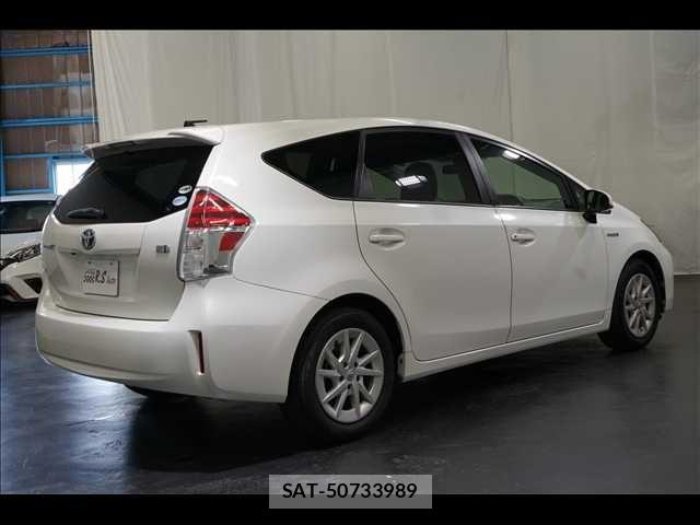 Toyota PRIUS ALPHA 2015-08 6911514-8