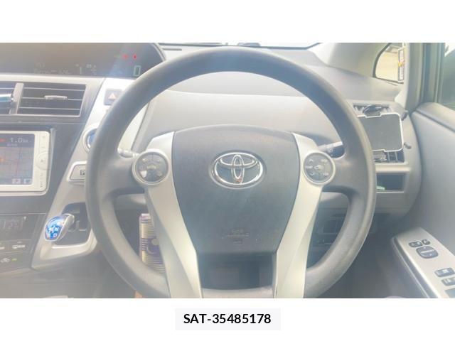 Toyota PRIUS ALPHA 2013-06 6911538-9