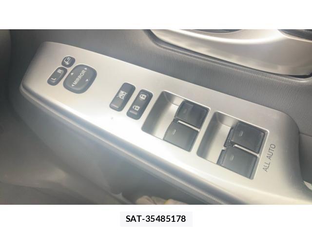 Toyota PRIUS ALPHA 2013-06 6911538-11