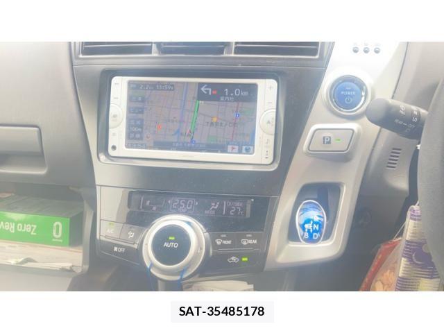 Toyota PRIUS ALPHA 2013-06 6911538-12