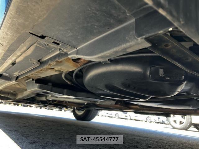 Toyota PRIUS ALPHA 2011-09 6911554-12