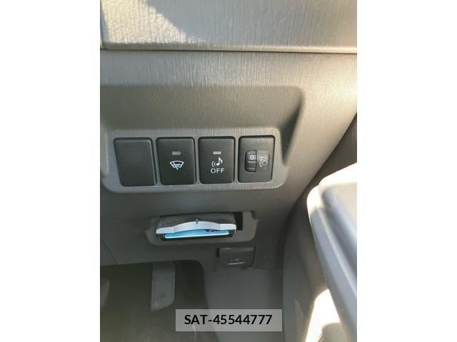 Toyota PRIUS ALPHA 2011-09 6911554-21