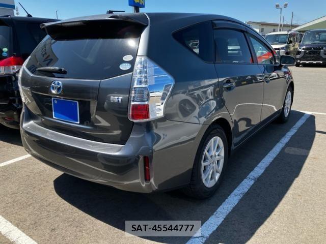 Toyota PRIUS ALPHA 2011-09 6911554-3