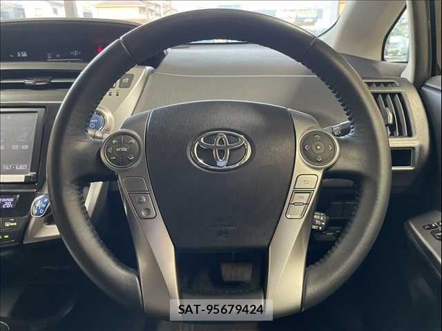 Toyota PRIUS ALPHA 2015-08 6911516-11