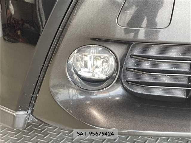 Toyota PRIUS ALPHA 2015-08 6911516-25
