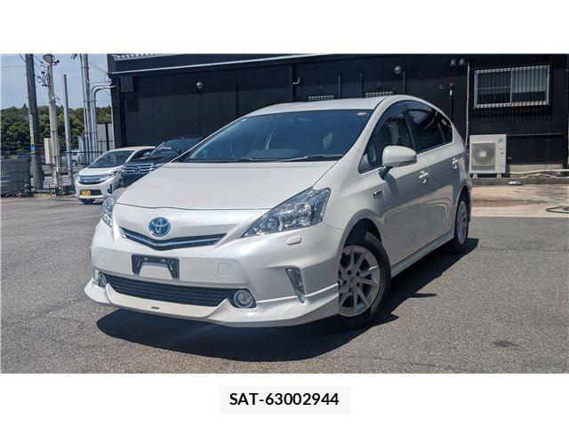 Toyota PRIUS ALPHA 2014-02 6911533-0