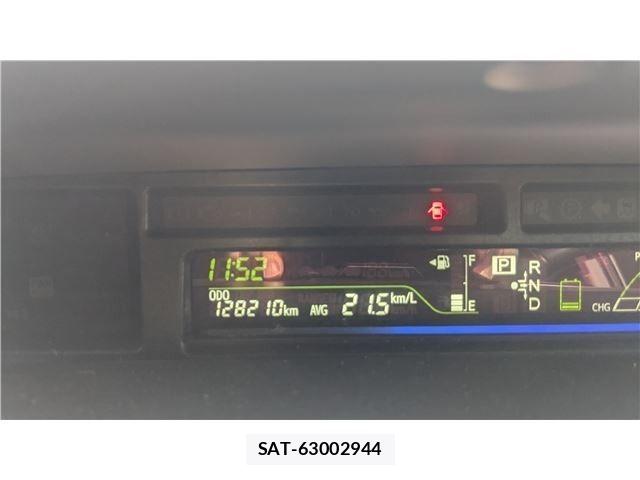 Toyota PRIUS ALPHA 2014-02 6911533-14