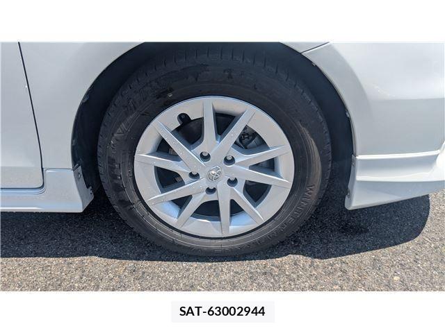 Toyota PRIUS ALPHA 2014-02 6911533-26