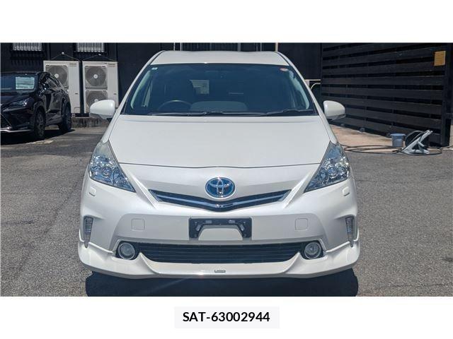 Toyota PRIUS ALPHA 2014-02 6911533-3