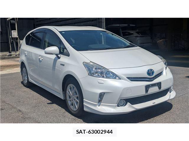 Toyota PRIUS ALPHA 2014-02 6911533-4
